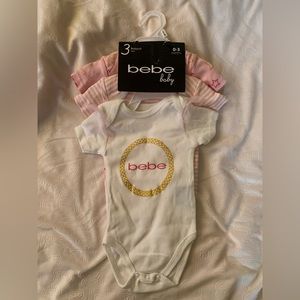 Bebé Baby girl 3 pack bodysuit 0-3months BrandNew